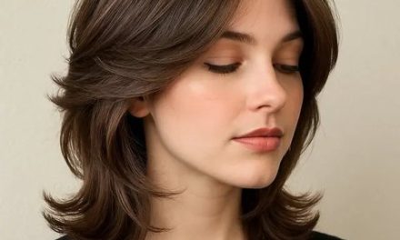 Gaya Rambut Butterfly Cut Kembali Hits Untuk Hari Raya