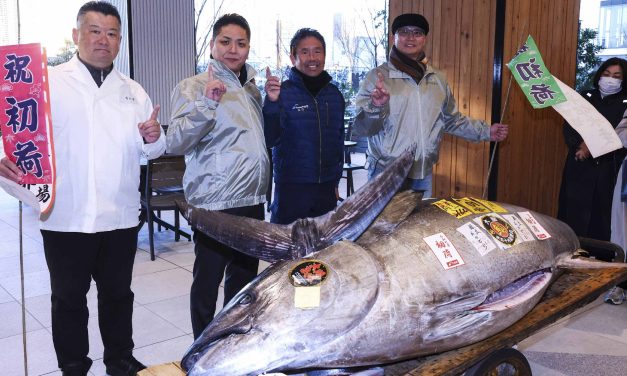 Restoran Sushi Pecahkan Rekor Beli Ikan Tuna Termahal