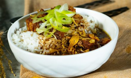 Nasi Grombyang Pemalang, Kuah Hitam Beraroma Kelapa Sangrai