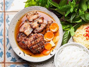 Bun Cha Hanoi: Bihun Babi Bakar Kuah Asam Manis Khas Vietnam