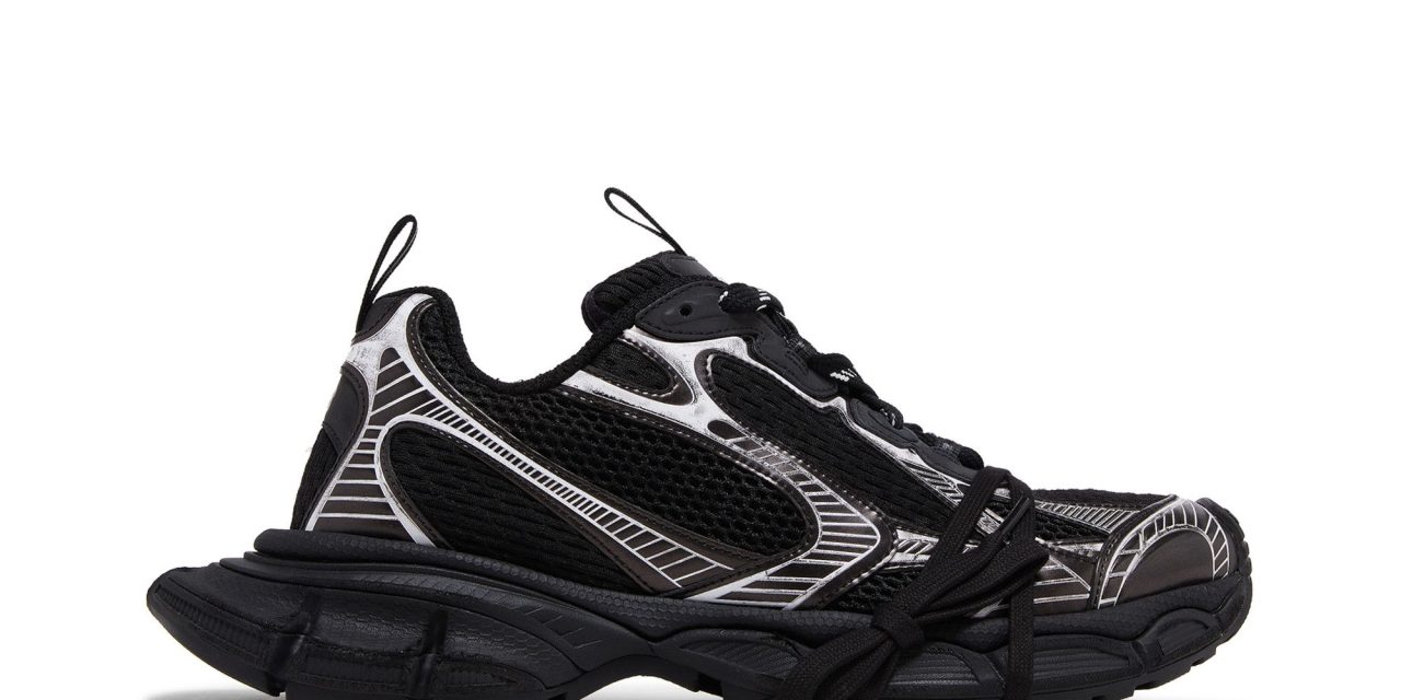 Balenciaga 3XL Cargo Tetapkan Standar Baru Sneakers Klasik