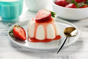 Sensasi Panna Cotta Khas Italia Yang Dingin Lembut Dari Krim